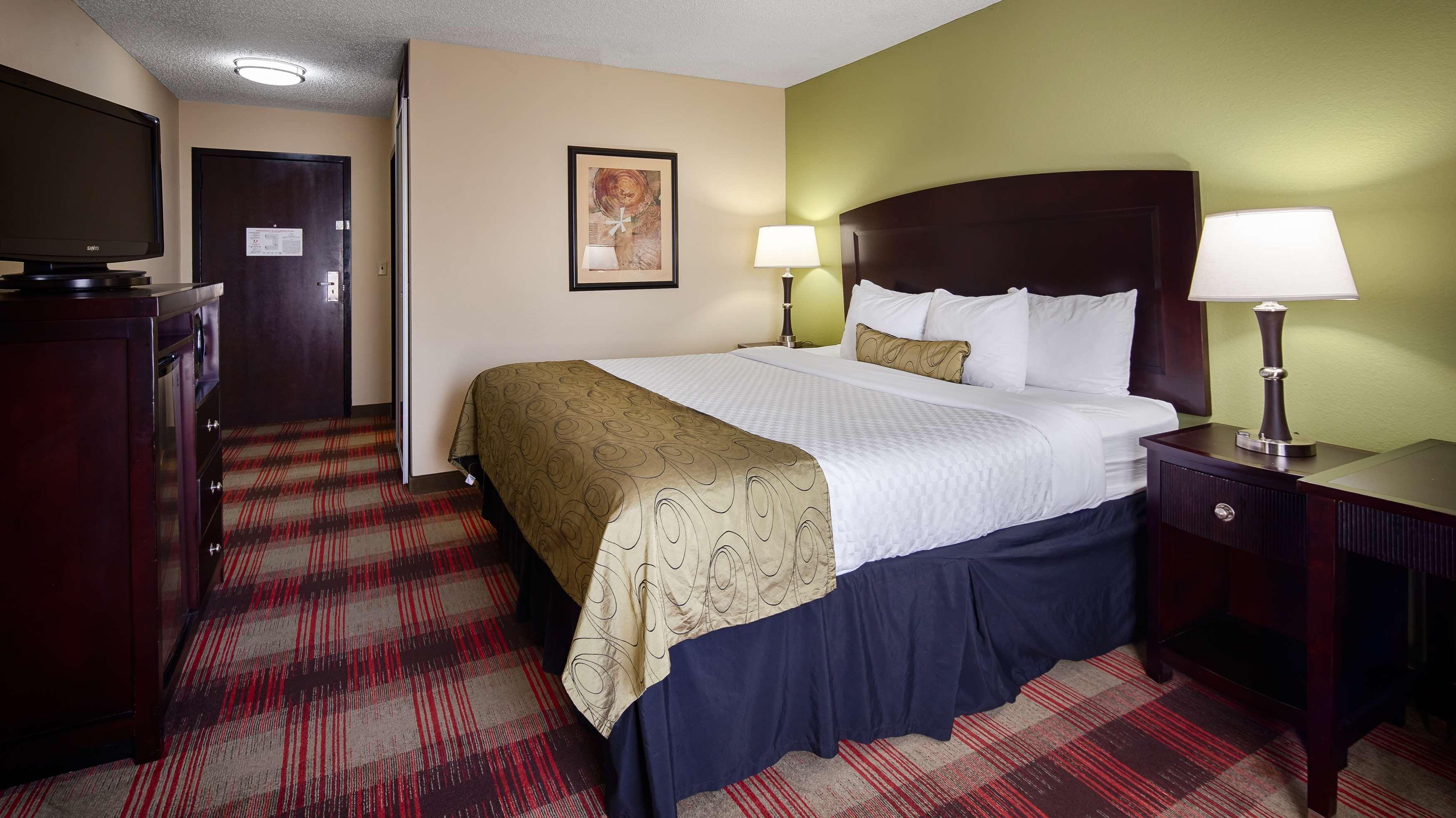 Best Western Plus Addison/Dallas Hotel Exterior foto